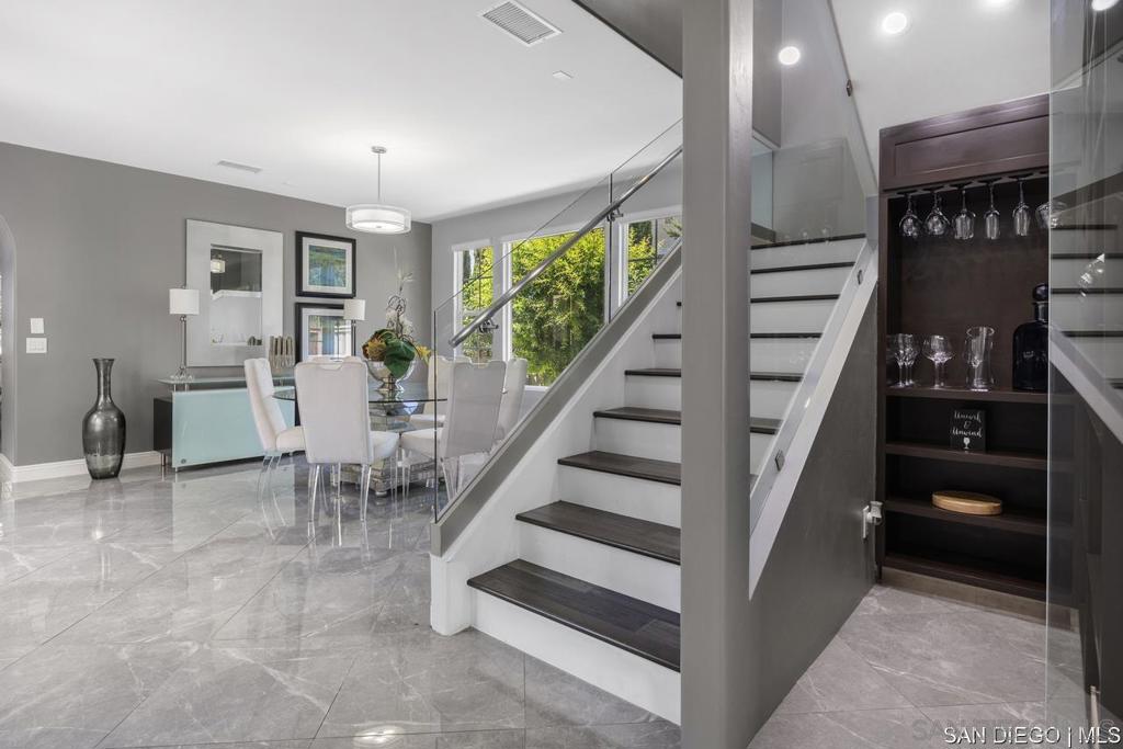 MLS #250042358SD image #6