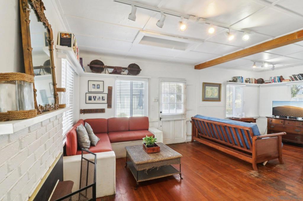 MLS #250042364SD image #12