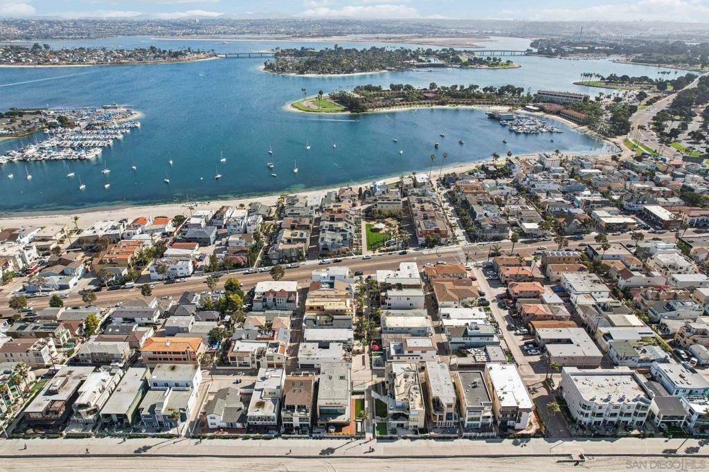 MLS #250042364SD image #39