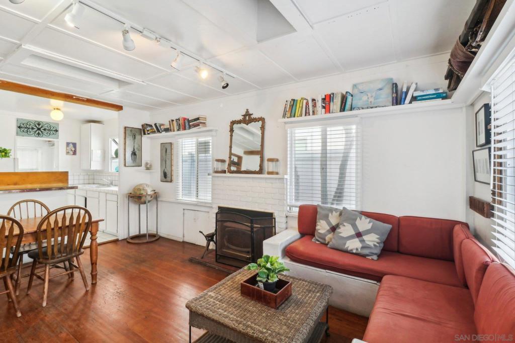 MLS #250042364SD image #9