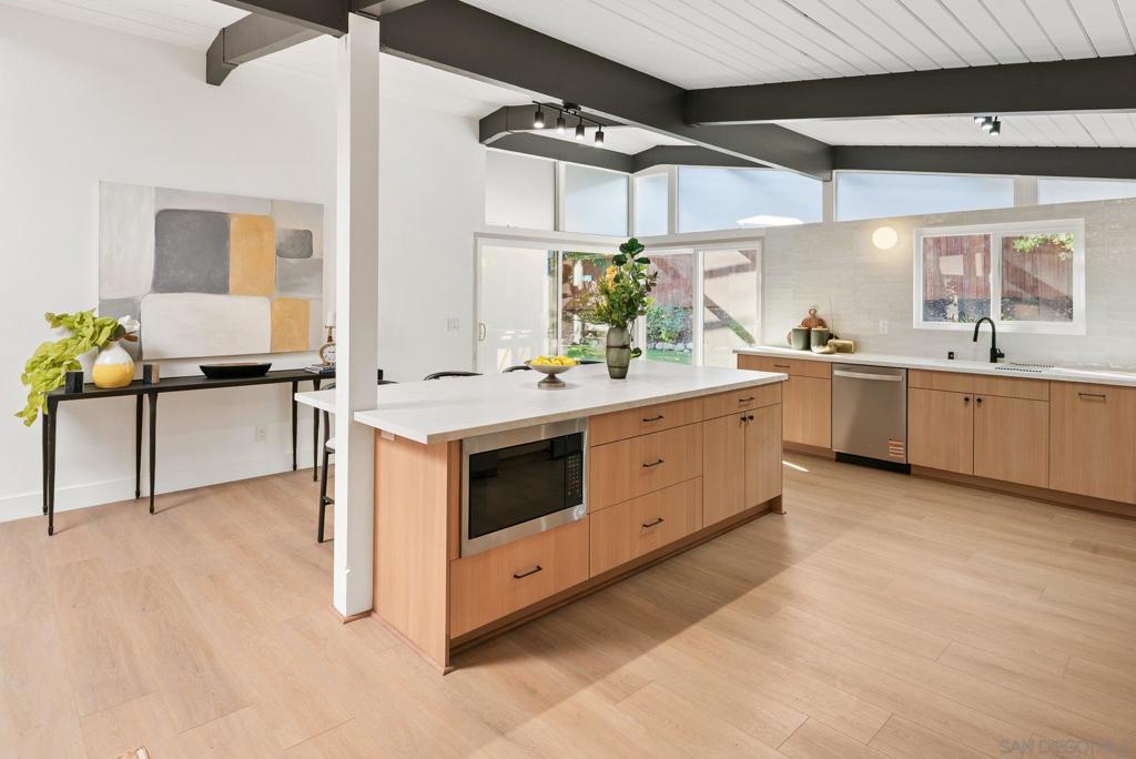 MLS #250042386SD image #14