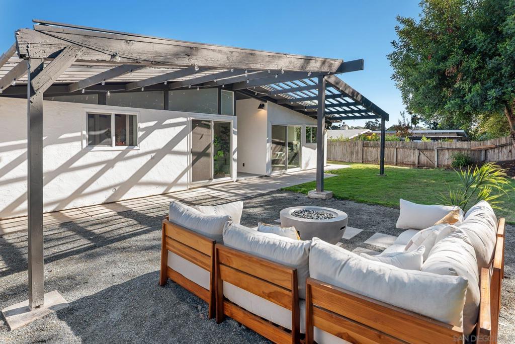 MLS #250042386SD image #46