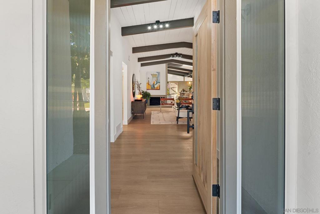 MLS #250042386SD image #7