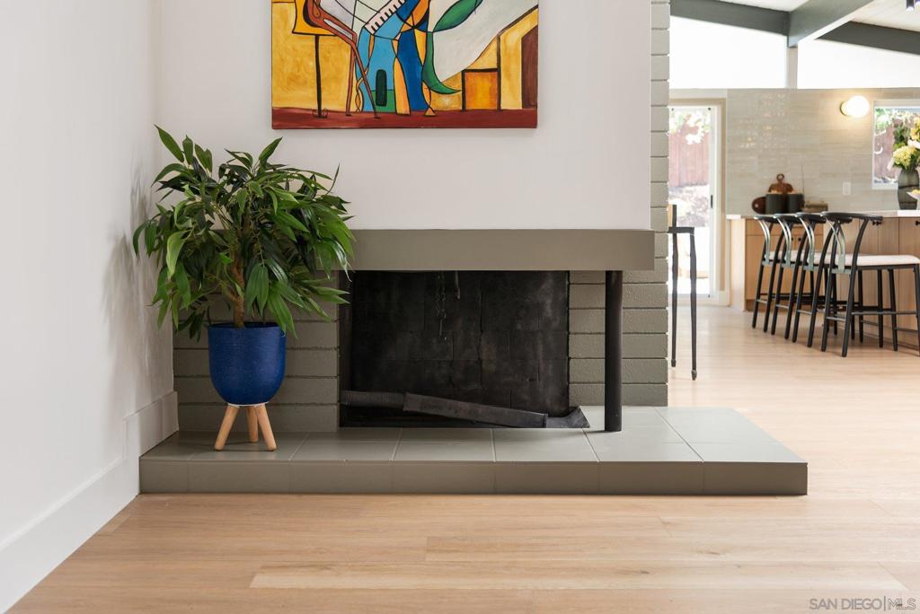 MLS #250042386SD image #9