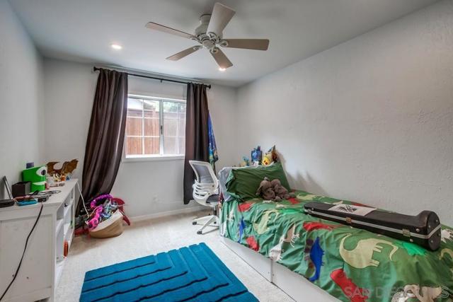 MLS #250042483SD image #21