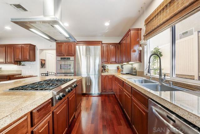 MLS #250042493SD image #8