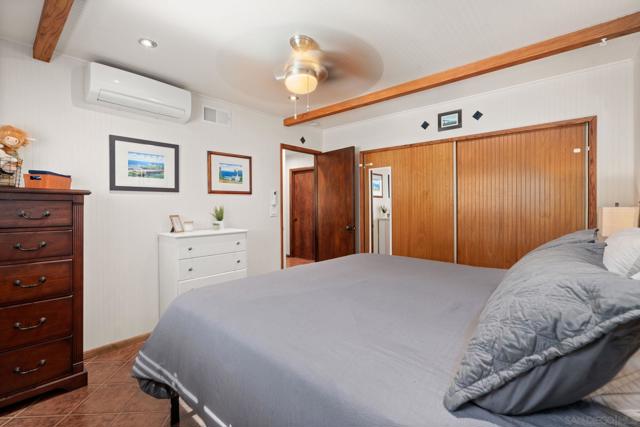 MLS #250042508SD image #17