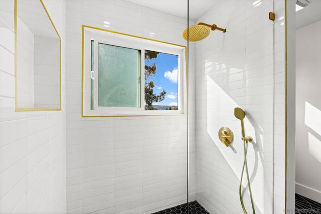 MLS #250039169SD image #14