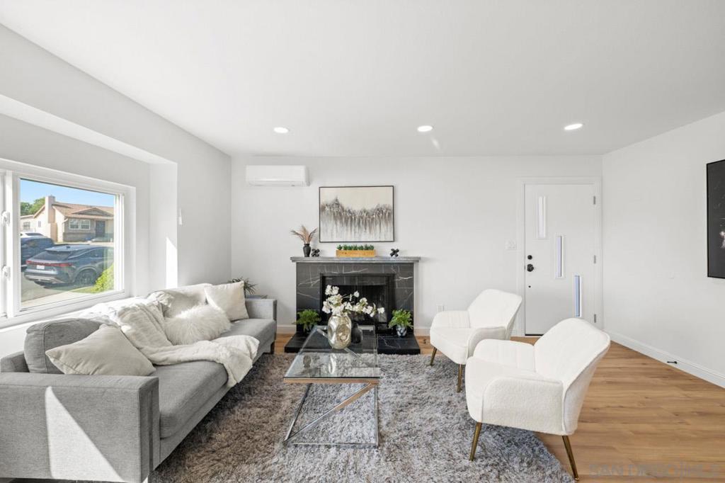 MLS #250042615SD image #12