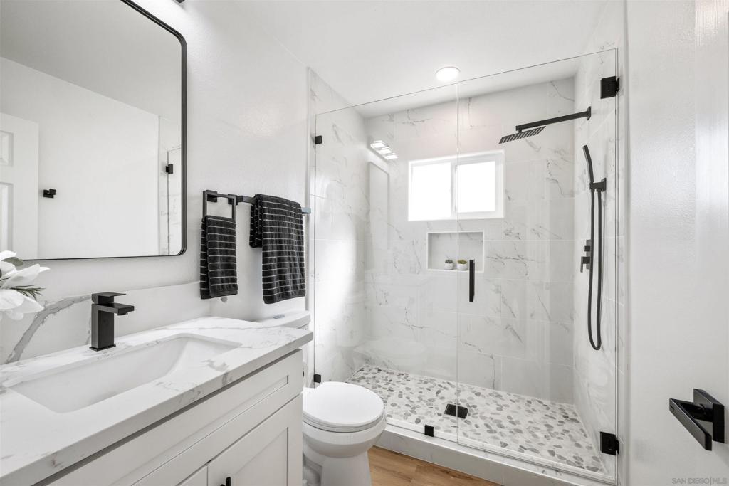 MLS #250042615SD image #15