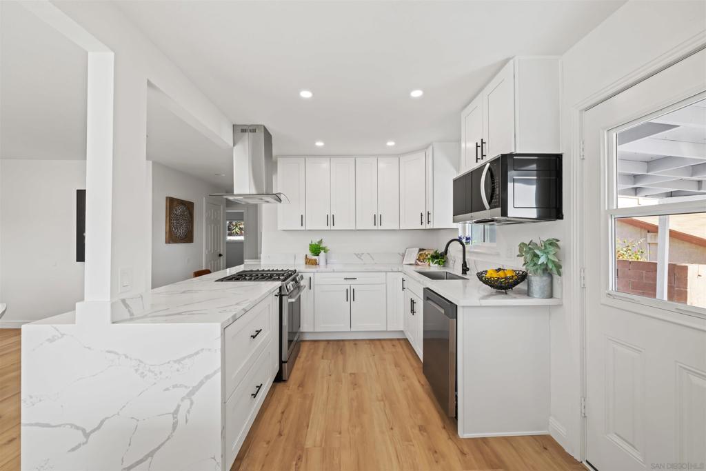 MLS #250042615SD image #7