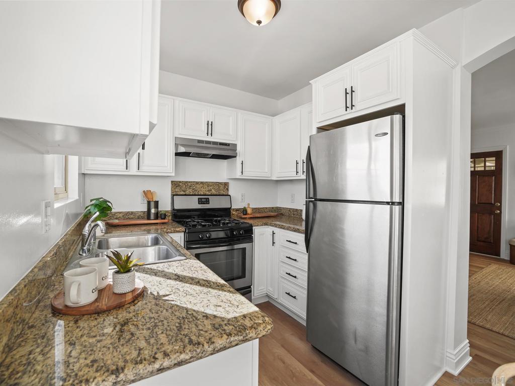 MLS #250042661SD image #11