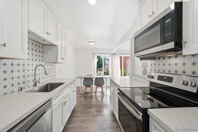 MLS #250042680SD image #17