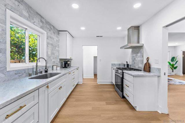 MLS #250042693SD image #16