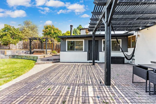 MLS #250042693SD image #27