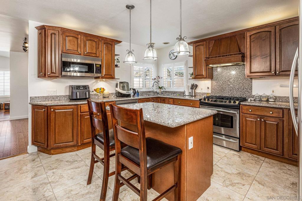 MLS #250042718SD image #7