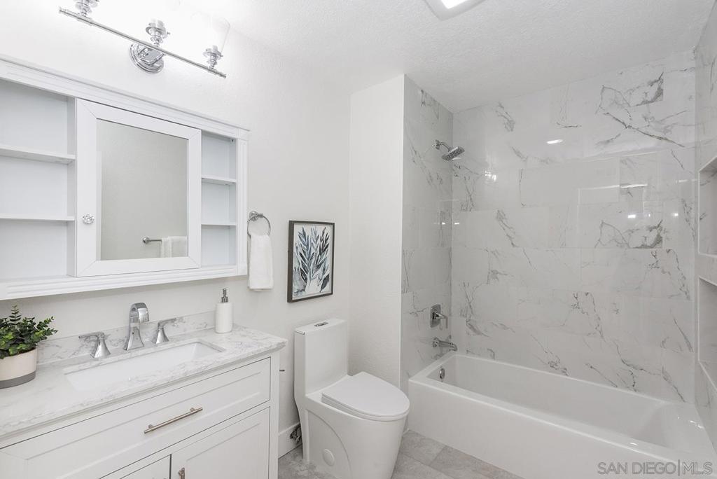 MLS #250042730SD image #36