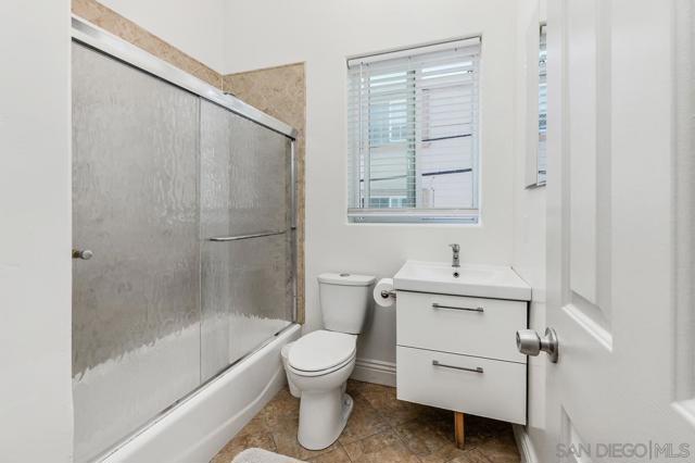 MLS #250042743SD image #12