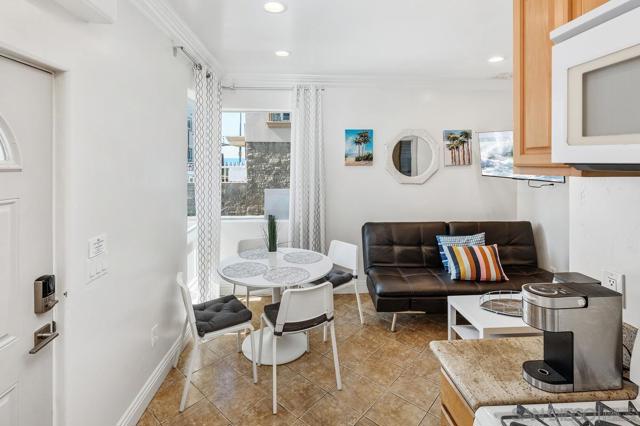 MLS #250042743SD image #17