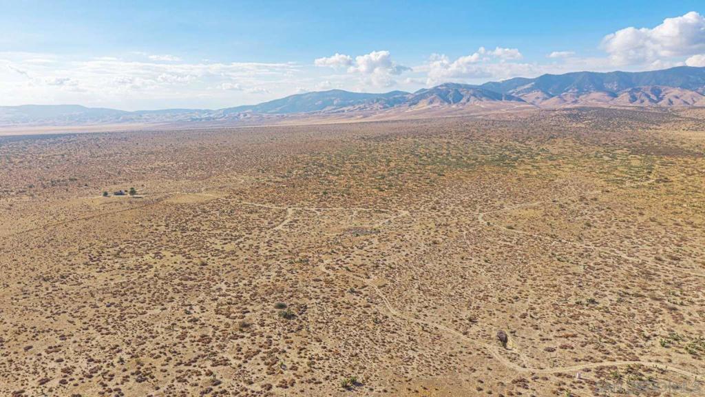 MLS #250042745SD image #13