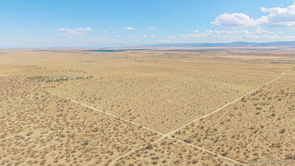 MLS #250041607SD image #13