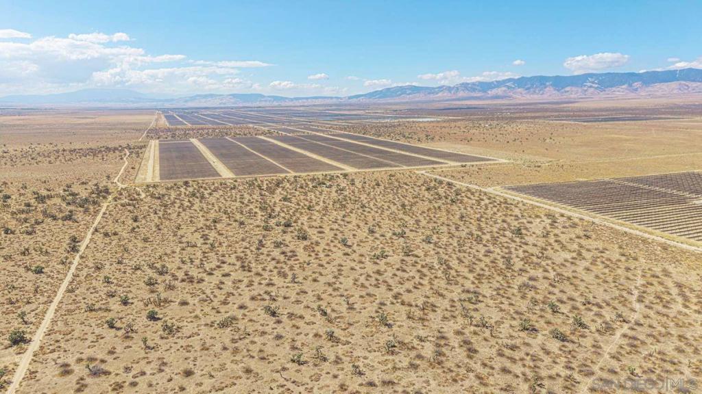 MLS #250041607SD image #14