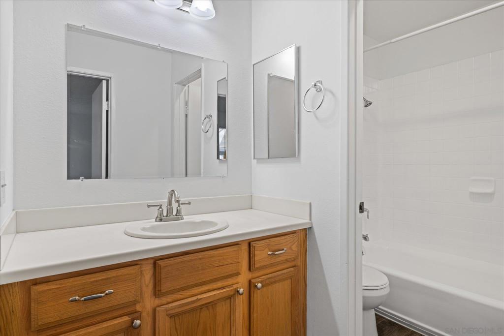 MLS #250042798SD image #15