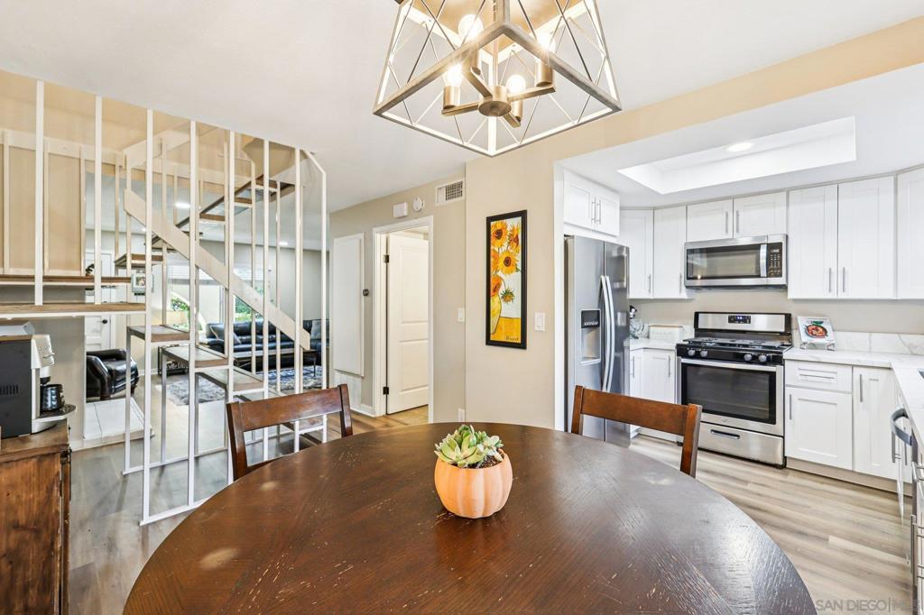 MLS #250042864SD image #10