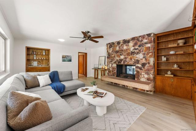 MLS #250043093SD image #27