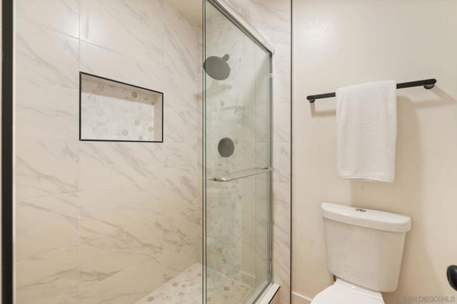 MLS #250043098SD image #38