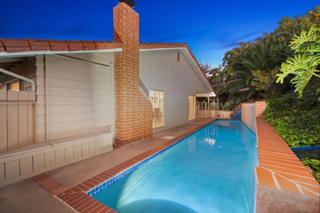 MLS #250043098SD image #9