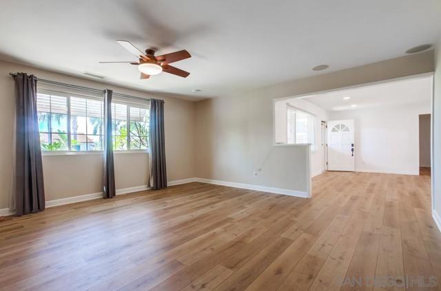 MLS #250043100SD image #18