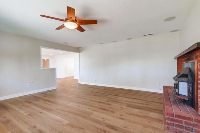 MLS #250043100SD image #19