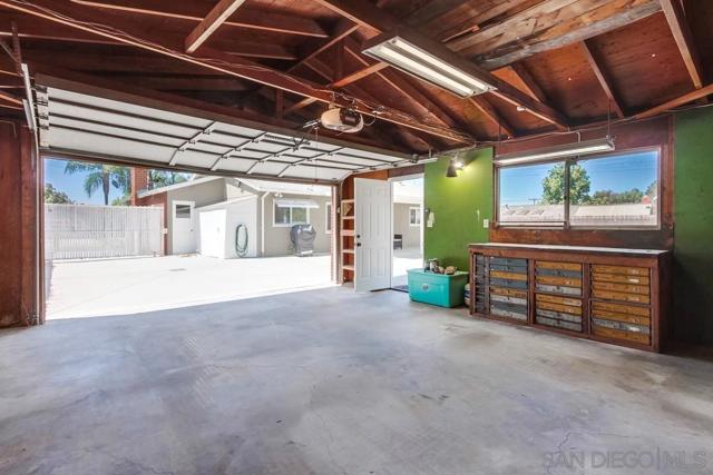 MLS #250043100SD image #44