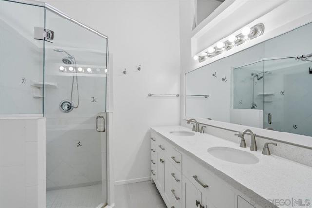 MLS #250043105SD image #17