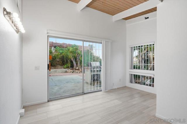 MLS #250043105SD image #23