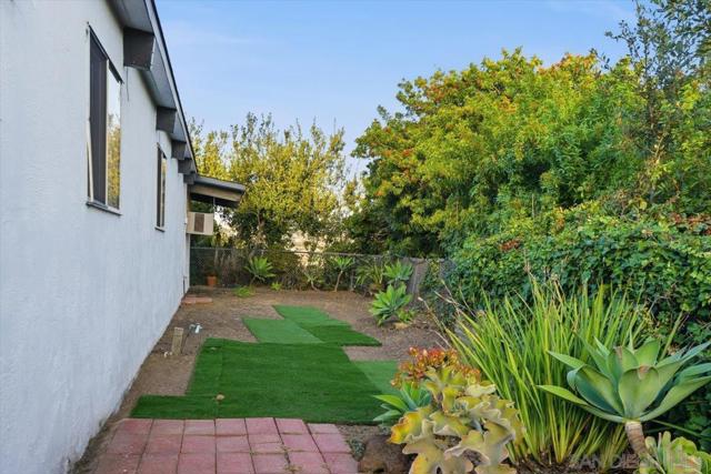 MLS #250043105SD image #33