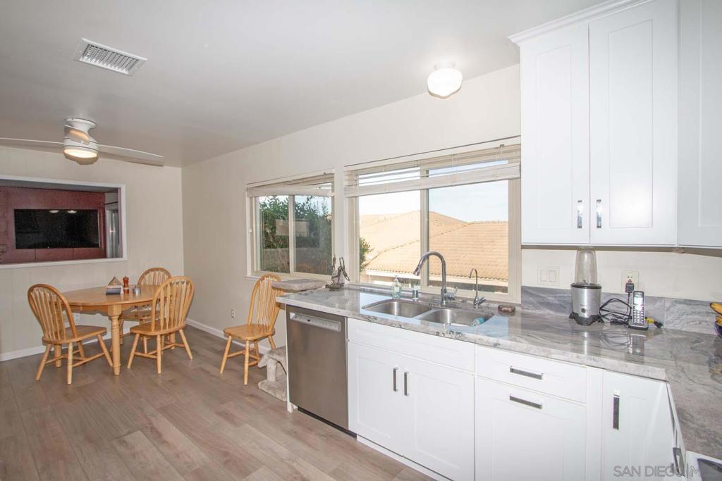 MLS #250043144SD image #10