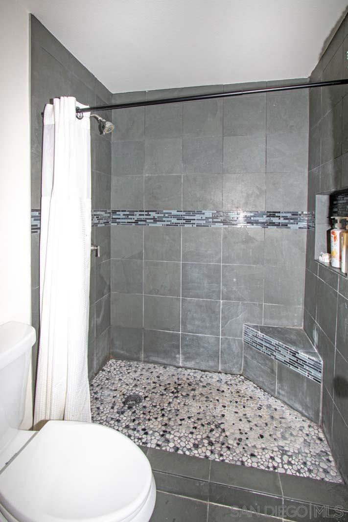 MLS #250043144SD image #18