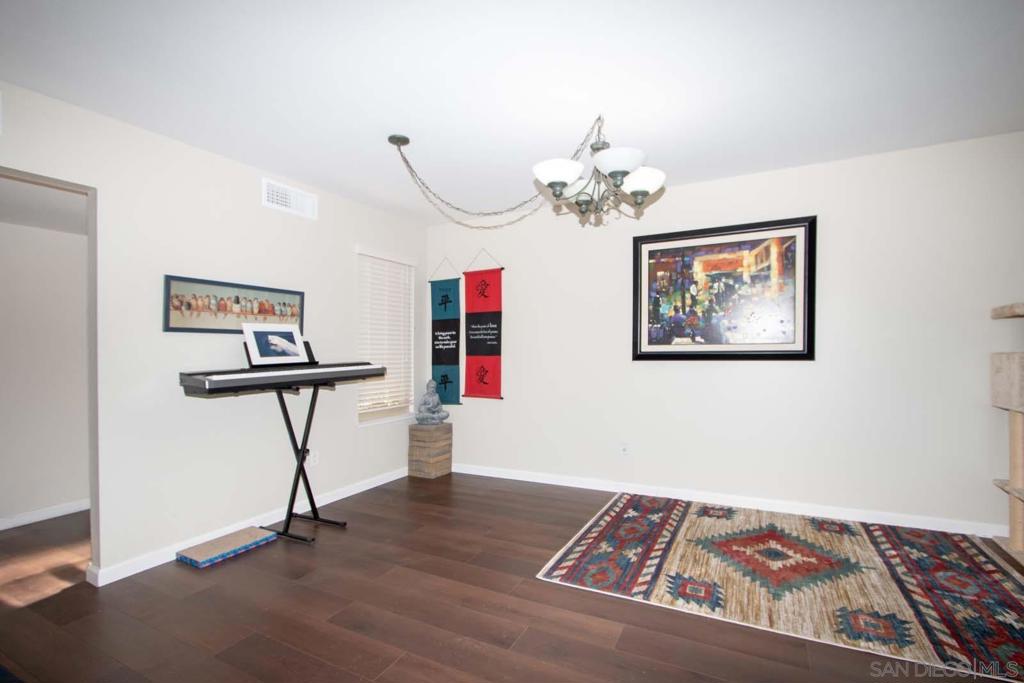 MLS #250043144SD image #4