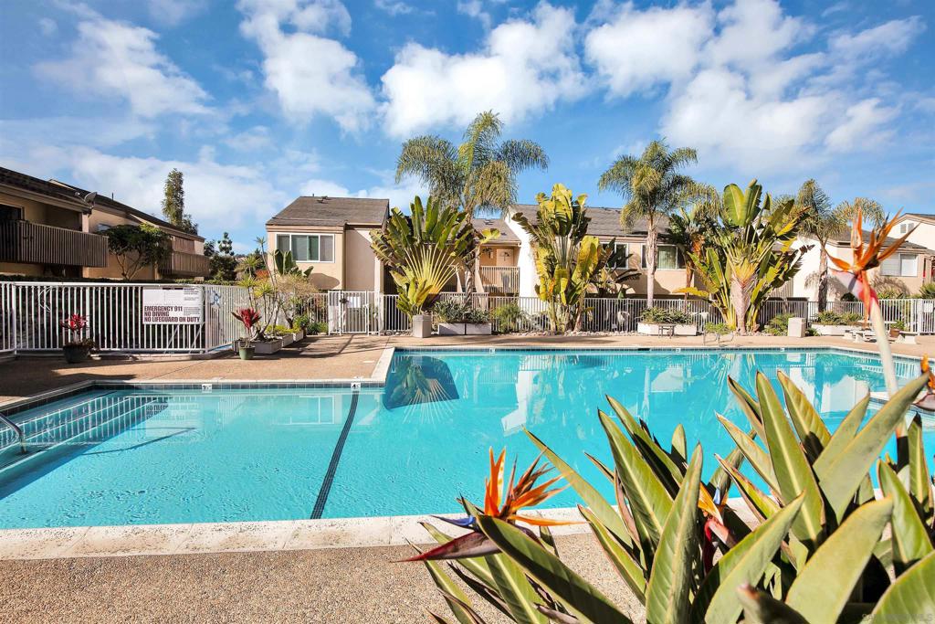 MLS #250043207SD image #30