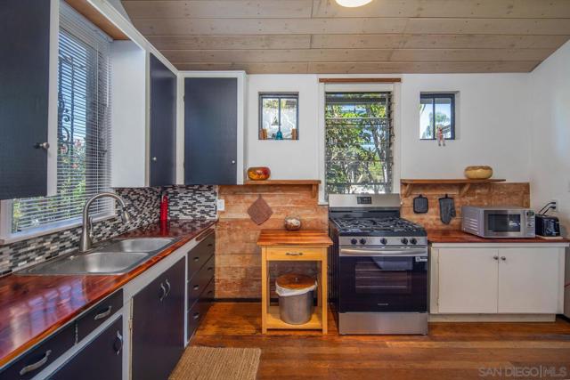 MLS #250043226SD image #8