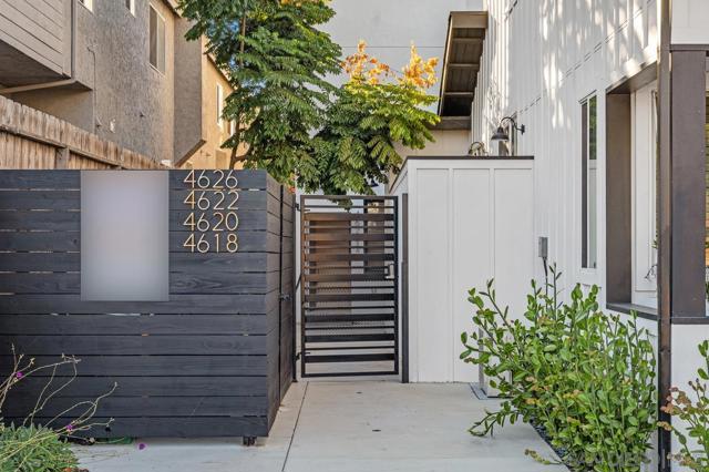 MLS #250043233SD img 1