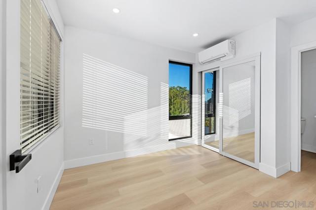 MLS #250043233SD img 6