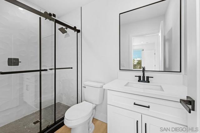 MLS #250043233SD img 7