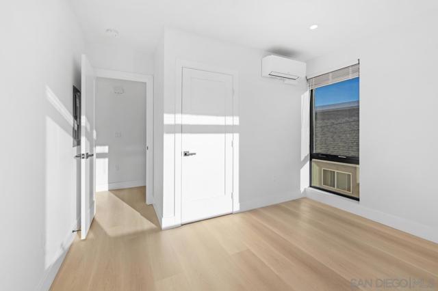 MLS #250043233SD img 8