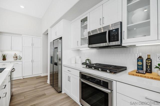 MLS #250043268SD image #10