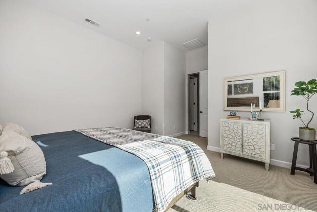 MLS #250043268SD image #18