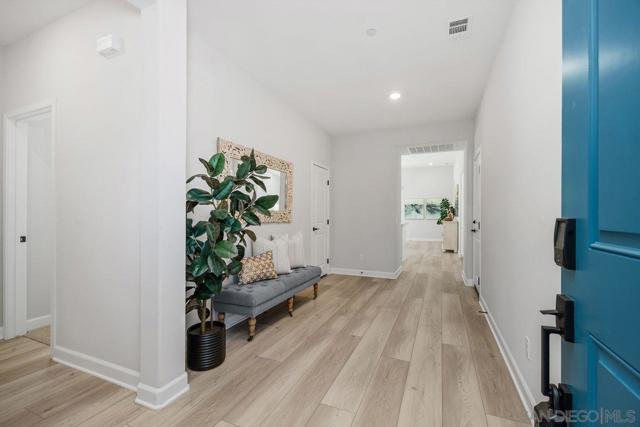 MLS #250043268SD image #4