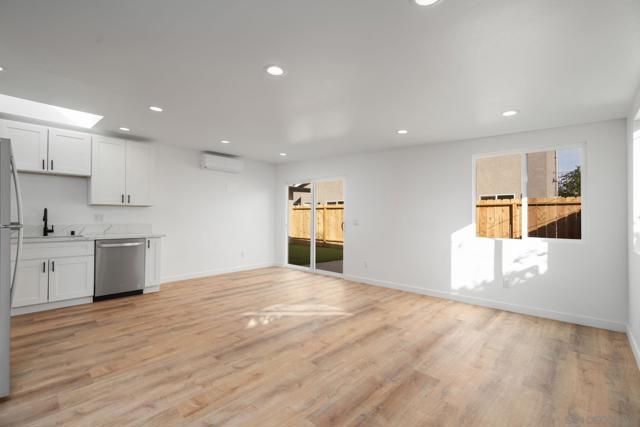 MLS #250043274SD img 11